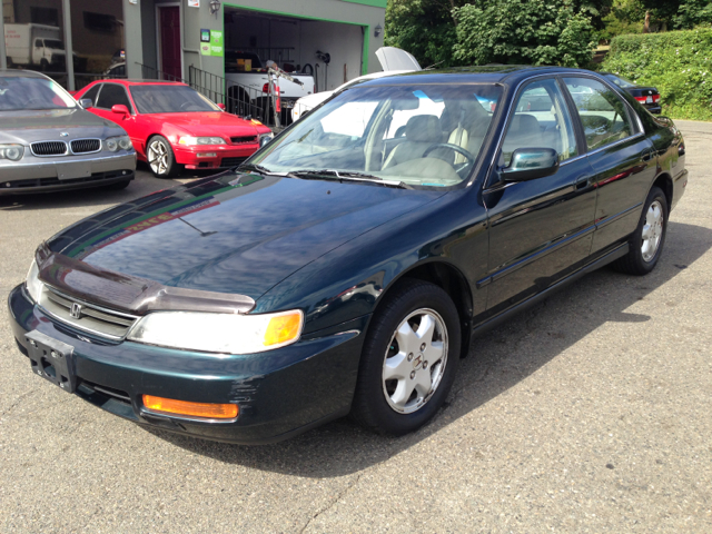Honda Accord 1996 photo 2