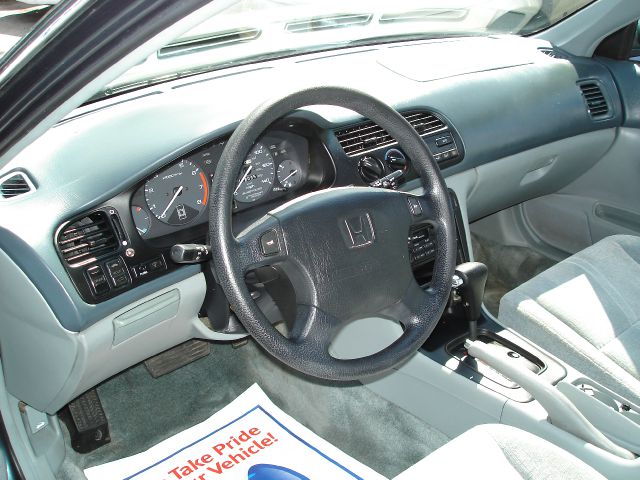 Honda Accord 1996 photo 1