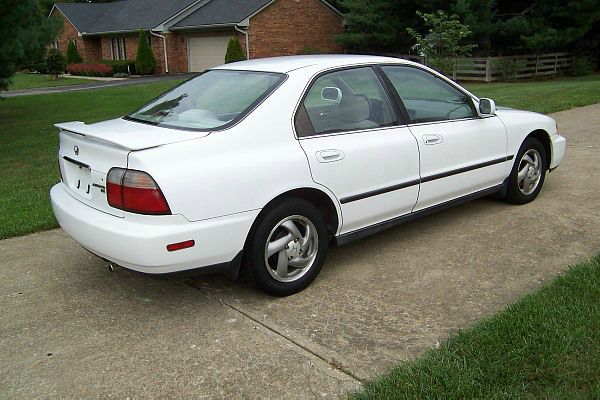 Honda Accord 1997 photo 1