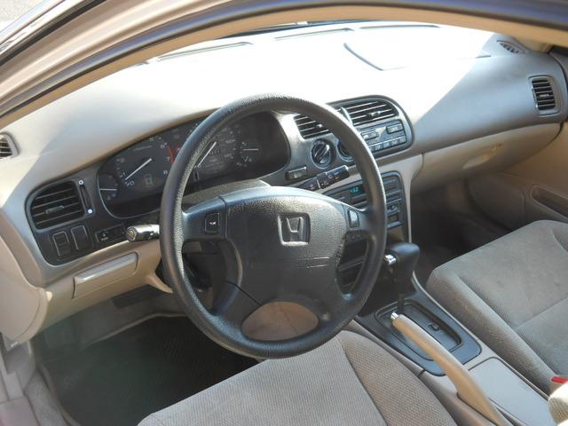 Honda Accord 1997 photo 3