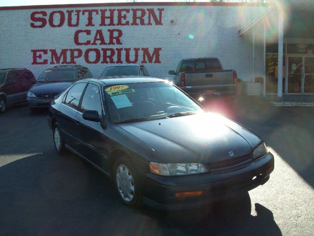 Honda Accord 1997 photo 2