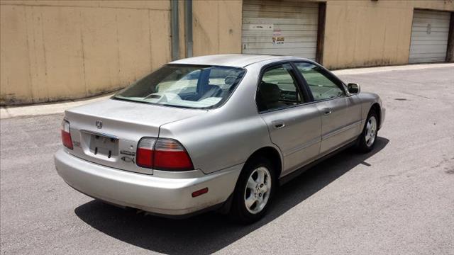 Honda Accord 1997 photo 1