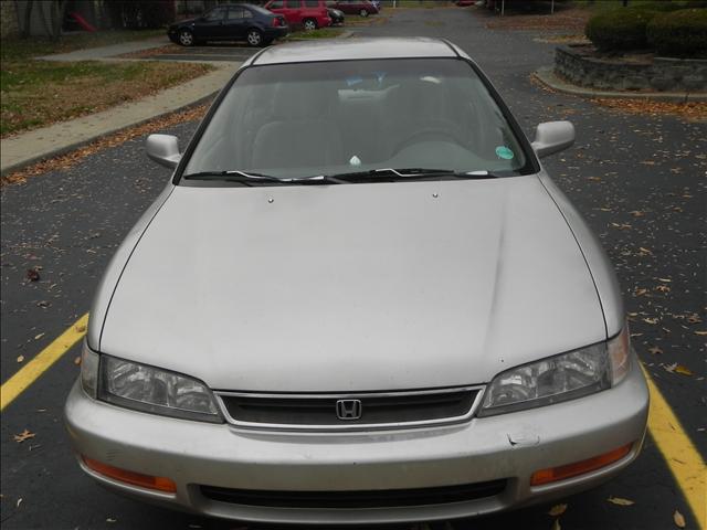 Honda Accord 1997 photo 4