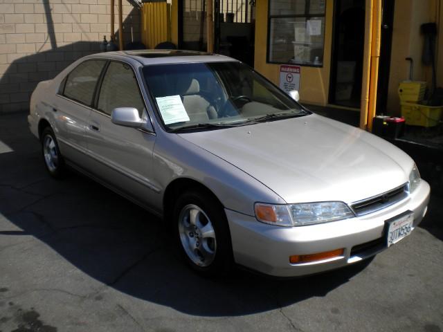 Honda Accord 1997 photo 1