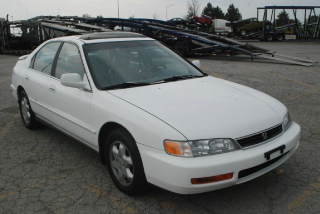 Honda Accord 1997 photo 4