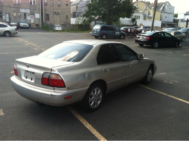 Honda Accord 1997 photo 4