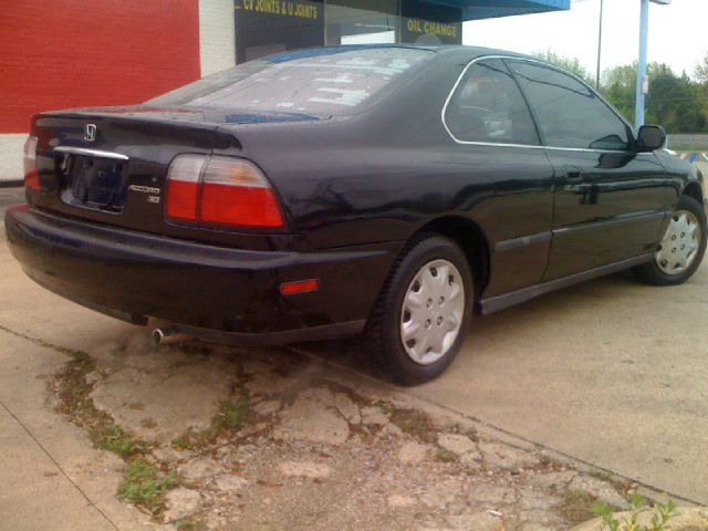 Honda Accord 1997 photo 6