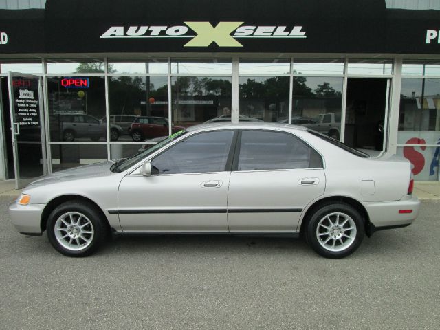 Honda Accord 1997 photo 1