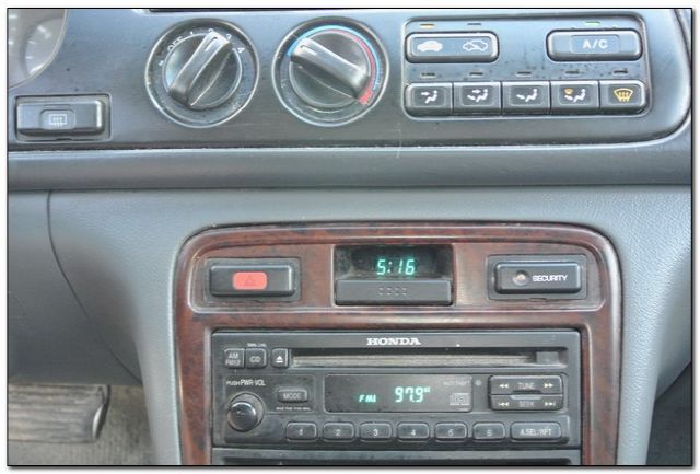 Honda Accord 1997 photo 14