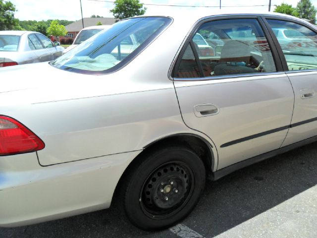 Honda Accord 1998 photo 11