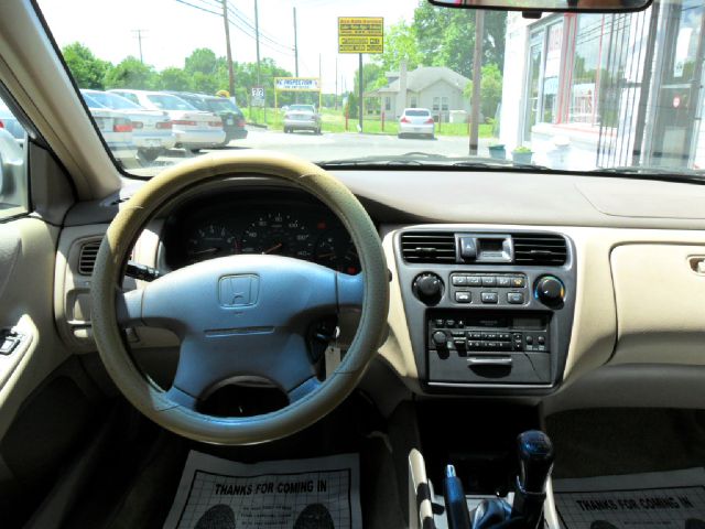 Honda Accord 1998 photo 13