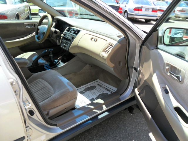 Honda Accord 1998 photo 6