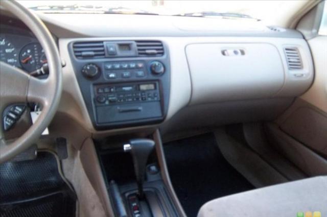 Honda Accord 1998 photo 2