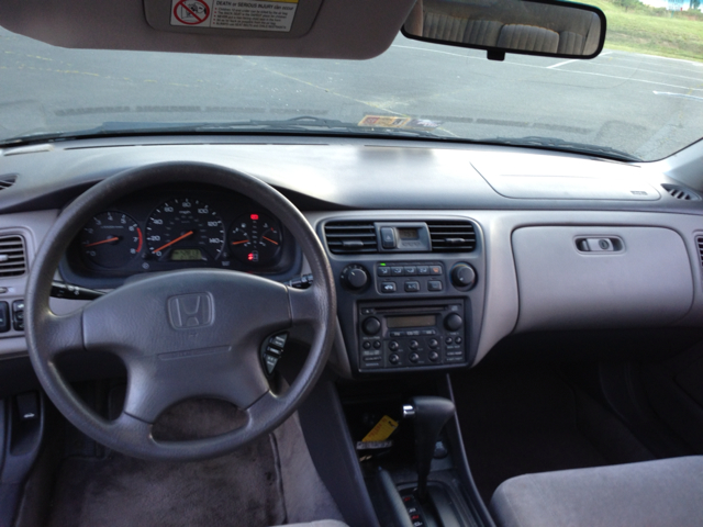 Honda Accord ZQ8 LS Sedan