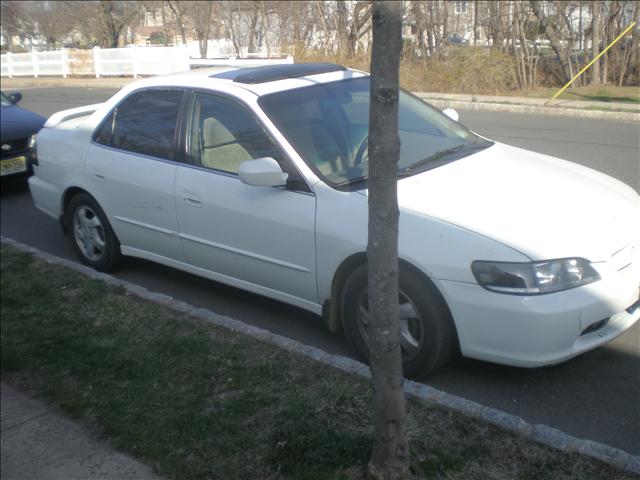 Honda Accord 1998 photo 1
