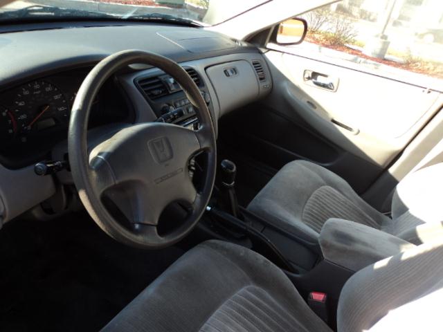 Honda Accord 1998 photo 2