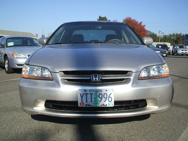 Honda Accord 1998 photo 4