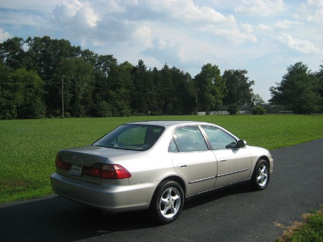 Honda Accord GTC Sedan