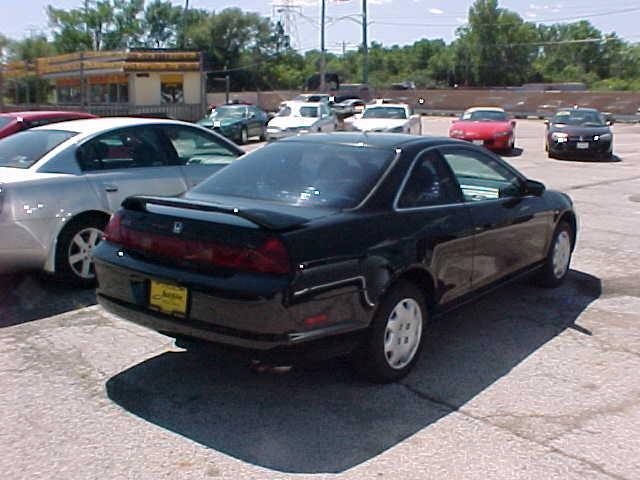 Honda Accord 1998 photo 3