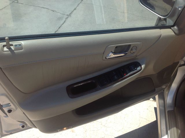 Honda Accord 1998 photo 2