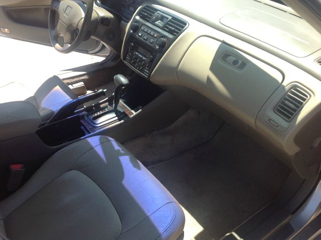 Honda Accord 1998 photo 4