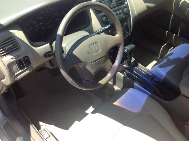 Honda Accord 1998 photo 6