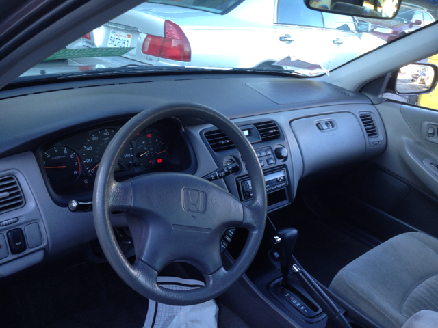 Honda Accord 1998 photo 2