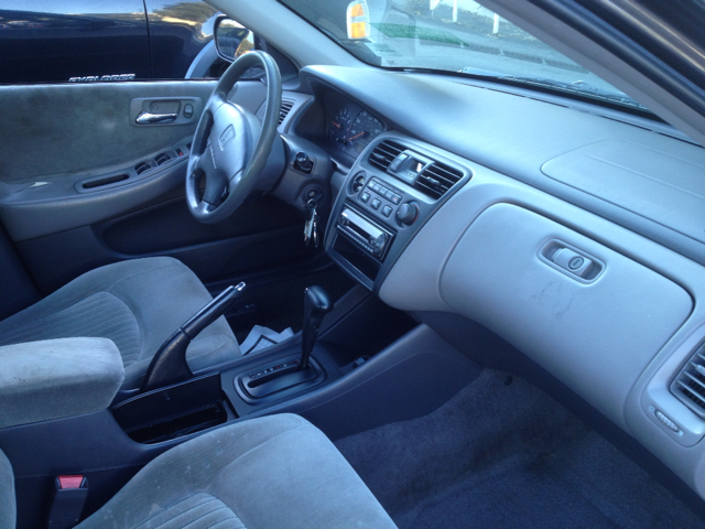 Honda Accord 1998 photo 9
