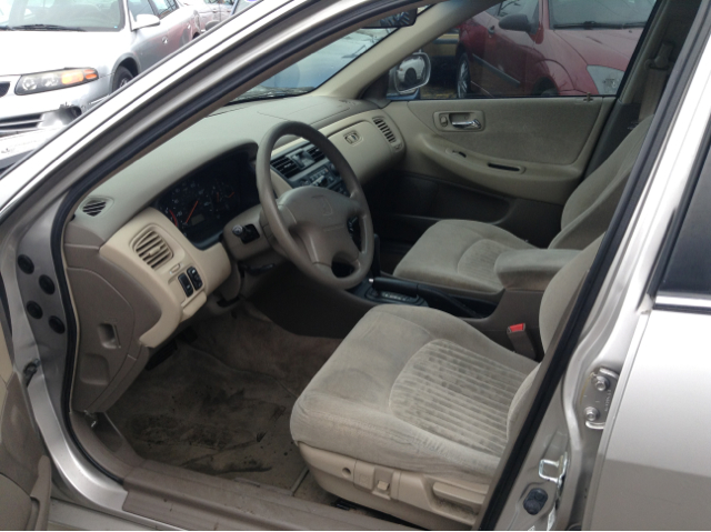 Honda Accord 1998 photo 4