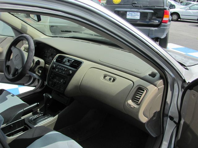 Honda Accord 1998 photo 3