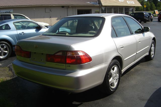Honda Accord 1998 photo 2