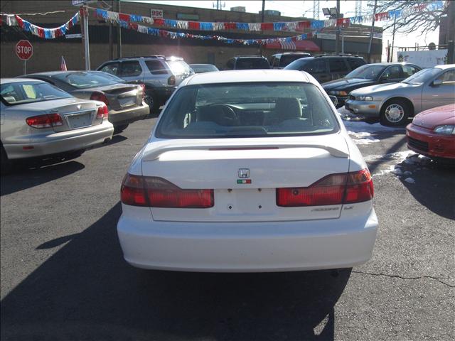Honda Accord 1999 photo 4