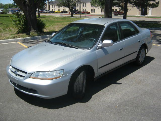 Honda Accord 1999 photo 2