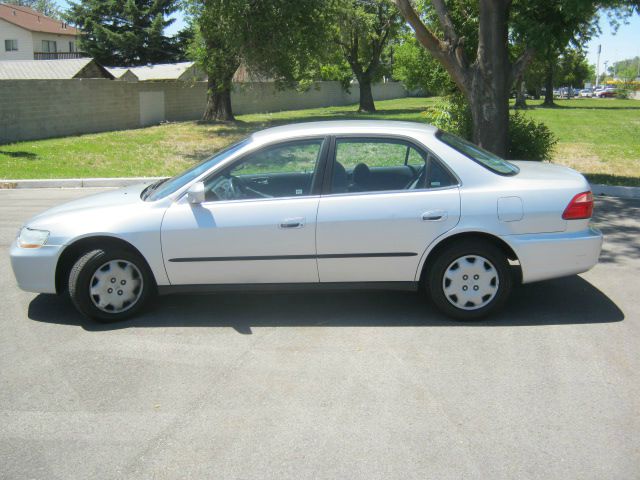 Honda Accord 1999 photo 3