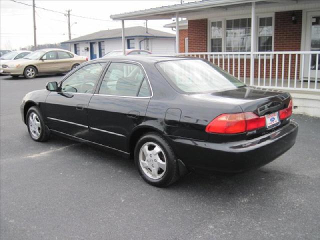 Honda Accord 1999 photo 1