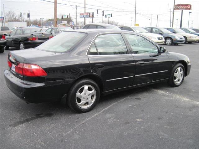 Honda Accord 1999 photo 3