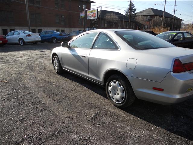 Honda Accord 1999 photo 2