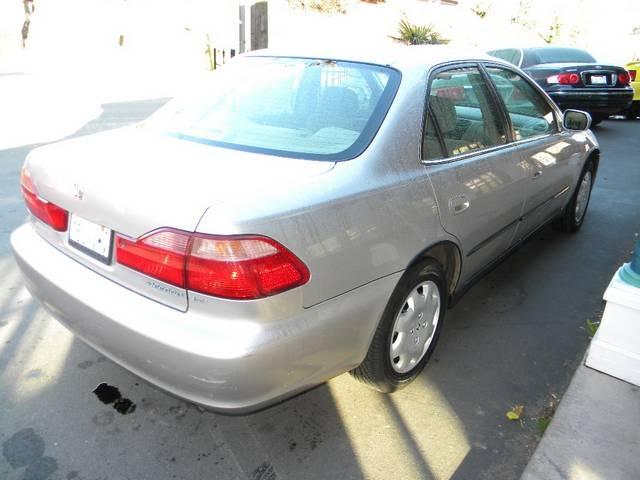 Honda Accord 1999 photo 1