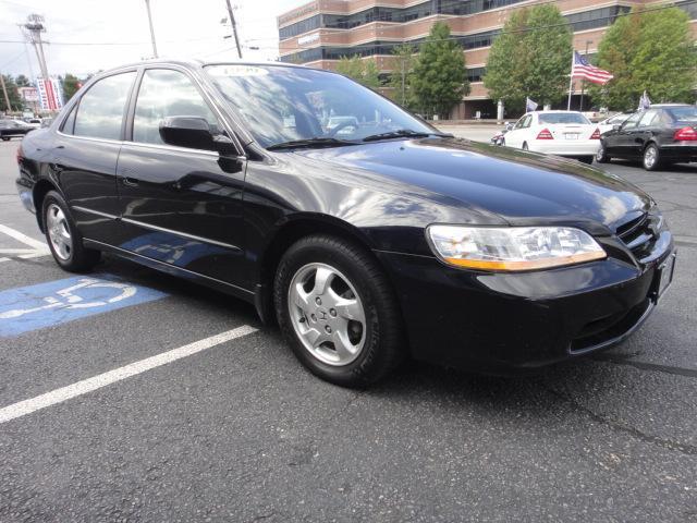 Honda Accord 1999 photo 1