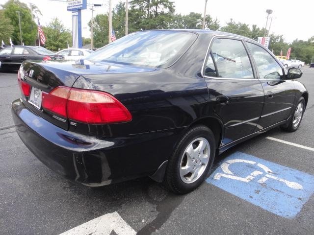 Honda Accord 1999 photo 4