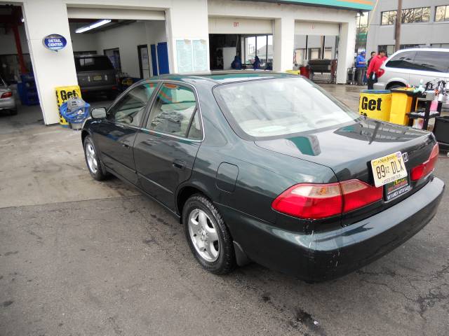 Honda Accord 1999 photo 4