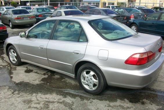 Honda Accord 1999 photo 2
