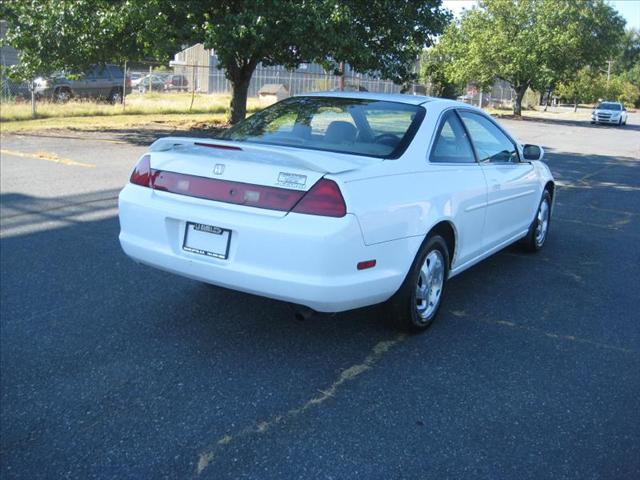 Honda Accord 1999 photo 2