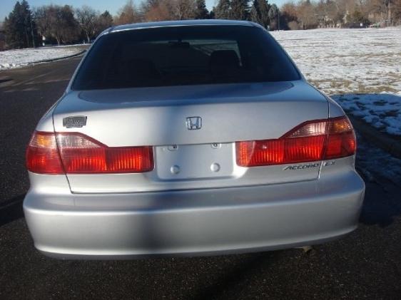 Honda Accord 1999 photo 4