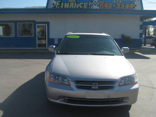 Honda Accord 1999 photo 2