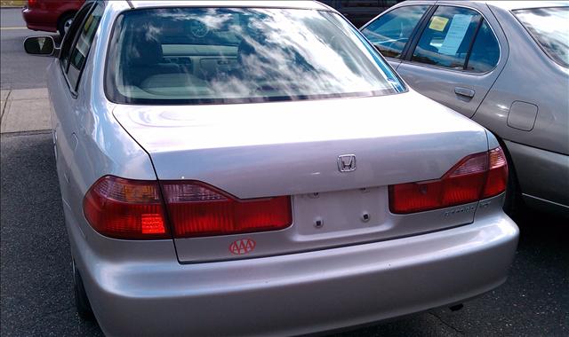 Honda Accord 1999 photo 1
