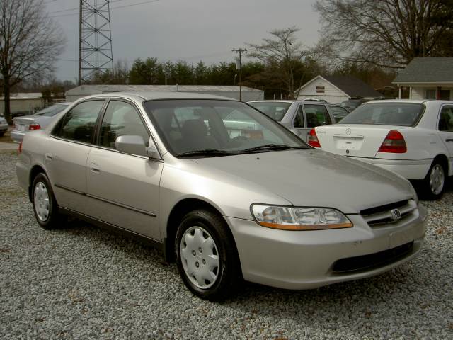 Honda Accord 1999 photo 1