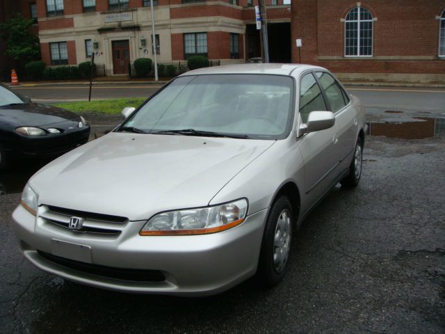Honda Accord 1999 photo 2