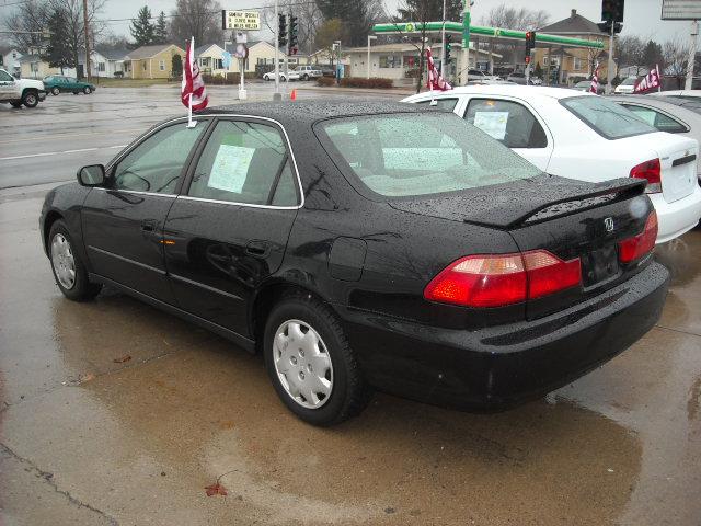 Honda Accord 1999 photo 1