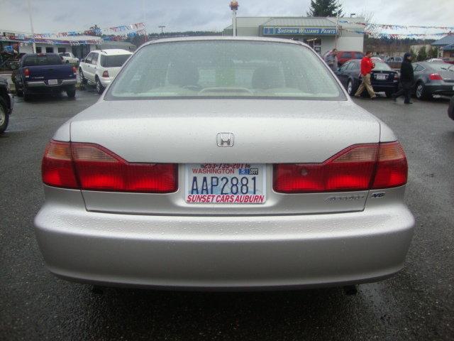 Honda Accord 1999 photo 3